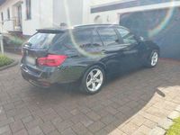 Gebraucht BMW 320 Sport Line 190 PS (139 kW) 2017 Schwarz Kombi