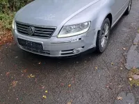 Usata VW Phaeton 240 CV (176 kW) 2009 Argento Berlina