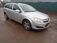 Gebraucht Opel Astra Edition 110 PS (80 kW) 2008 Silber Limousine