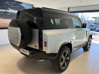 Gebraucht Land Rover Defender Black Edition 252 PS (185 kW) 2023 Hakuba silver (silber) SUV