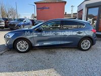 Gebraucht Ford Focus Titanium 125 PS (91 kW) 2018 Chromablau metallic Limousine