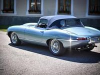 Gebraucht Jaguar E-Type 269 PS (197 kW) 1963 Opalecent blue metallic Cabrio