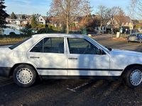 Gebraucht Mercedes 200 72 PS (52 kW) 1987 Weiß Limousine