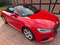 Gebraucht Audi TT Roadster Design 245 PS (180 kW) 2019 Rot Cabrio