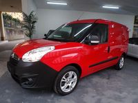 Gebraucht Opel Combo 95 PS (69 kW) 2017 Rot Van / Kleinbus