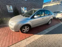 Brugt Ford Focus 101 HK (74 kW) 2005 Grå Stationcar
