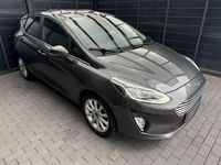 Gebraucht Ford Fiesta Titanium 101 PS (74 kW) 2018 Grau Limousine
