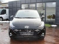 Gebraucht Hyundai i10 63 PS (46 kW) 2024 Schwarz Kleinwagen
