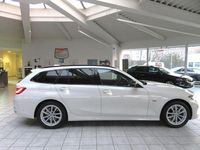 Gebraucht BMW 320e 204 PS (150 kW) 2023 Weiß Limousine