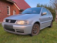 Gebraucht VW Polo 60 PS (44 kW) 1998 Silber Kleinwagen