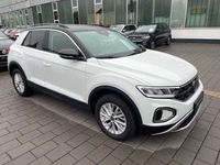 Gebraucht VW T-Roc 150 PS (110 kW) 2023 Weiß SUV