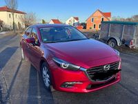 Gebraucht Mazda 3 Exclusive-Line 120 PS (88 kW) 2017 Rot Limousine