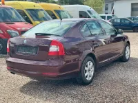 Gebraucht Skoda Octavia 122 PS (89 kW) 2012 Rot Limousine