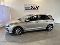 Gebraucht Hyundai i30 Trend 140 PS (102 kW) 2017 Grau Limousine