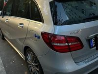 Gebraucht Mercedes B180 122 PS (89 kW) 2018 Silber Van / Kleinbus