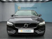 Gebraucht Volvo V60 197 PS (144 kW) 2023 Schwarz Kombi