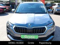 Neu Skoda Karoq Drive 150 PS (110 kW) 2025 Grau SUV