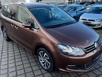 Gebraucht VW Sharan Sound 150 PS (110 kW) 2017 Braun Van / Kleinbus