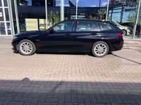 Gebraucht BMW 320e 204 PS (150 kW) 2023 Schwarz Limousine