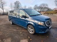 Gebraucht Mercedes V220 163 PS (119 kW) 2017 Blau Van / Kleinbus