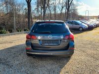 Gebraucht Opel Astra 165 PS (121 kW) 2012 Grau Kombi
