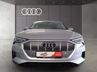 Używany Audi e-tron 230 kW (313 KM) 2022 Srebrny SUV