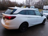 Gebraucht Opel Astra 125 PS (91 kW) 2018 Weiß Kombi