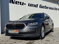 Neu Skoda Superb Selection 150 PS (110 kW) 2026 Grau Kombi