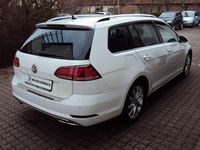 Gebraucht VW Golf VII Highline 150 PS (110 kW) 2020 Weiß Kombi