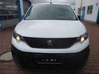Gebraucht Peugeot Partner Premium 110 PS (80 kW) 2023 Weiß Van / Kleinbus