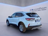 Gebraucht Ford Kuga Titanium 150 PS (110 kW) 2023 Frostweiß SUV
