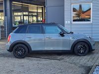 Gebraucht Mini Cooper 136 PS (100 kW) 2019 Moonwalk grey Kleinwagen