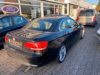 Gebraucht BMW 330 Cabriolet Sport Line 231 PS (169 kW) 2007 Saphirschwarz Cabrio