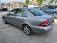 Gebraucht Mercedes C180 Elegance 143 PS (105 kW) 2003 Grau Limousine