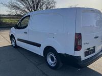 Gebraucht Citroën Berlingo 99 PS (72 kW) 2017 Weiß Van / Kleinbus