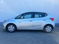Gebraucht Hyundai ix20 Edition 116 PS (85 kW) 2012 Silber Kleinwagen