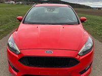 Gebraucht Ford Focus ST-Line 125 PS (91 kW) 2017 Rot Limousine