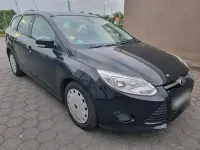 Usado Ford Focus 105 CV (77 kW) 2012 Negro Familiar