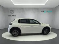 Gebraucht Peugeot e-208 Allure 100 kW (136 PS) 2023 Schneeweiss Kleinwagen