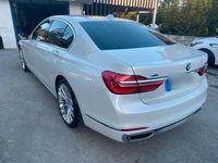 Gebraucht BMW 750L Exclusive 449 PS (330 kW) 2016 Weiß Limousine