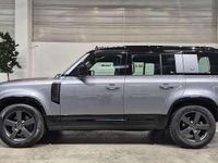 Gebraucht Land Rover Defender SE Dynamic 200 PS (147 kW) 2023 Eiger grey SUV