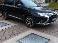 Gebraucht Mitsubishi Outlander 150 PS (110 kW) 2016 Schwarz SUV