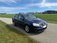 Occasion VW Jetta 105 ch (77 kW) 2008 Bleue Berline