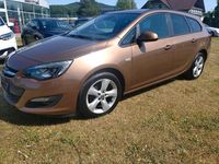 Gebraucht Opel Astra 140 PS (102 kW) 2015 Braun Kombi