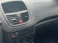 Gebraucht Peugeot 206+ 65 PS (47 kW) 2011 Grau Kleinwagen