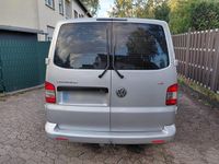 Gebraucht VW Caravelle 177 PS (130 kW) 2006 Silber Van / Kleinbus