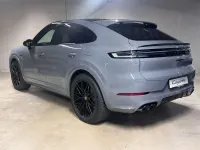 Neu Porsche Cayenne E-Hybrid Coupe Black Edition 470 PS (345 kW) 2026 Arktikgrau SUV
