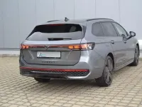 Gebraucht VW Passat R-line 193 PS (141 kW) 2025 Diabasgrau metallic / grenadi Kombi