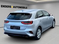 Neu Kia Ceed Vision 140 PS (102 kW) 2025 Silber Kleinwagen