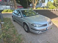 Gebraucht Renault Laguna II Avantage 111 PS (81 kW) 2005 Silber Limousine